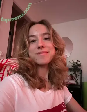  nude photo #0002