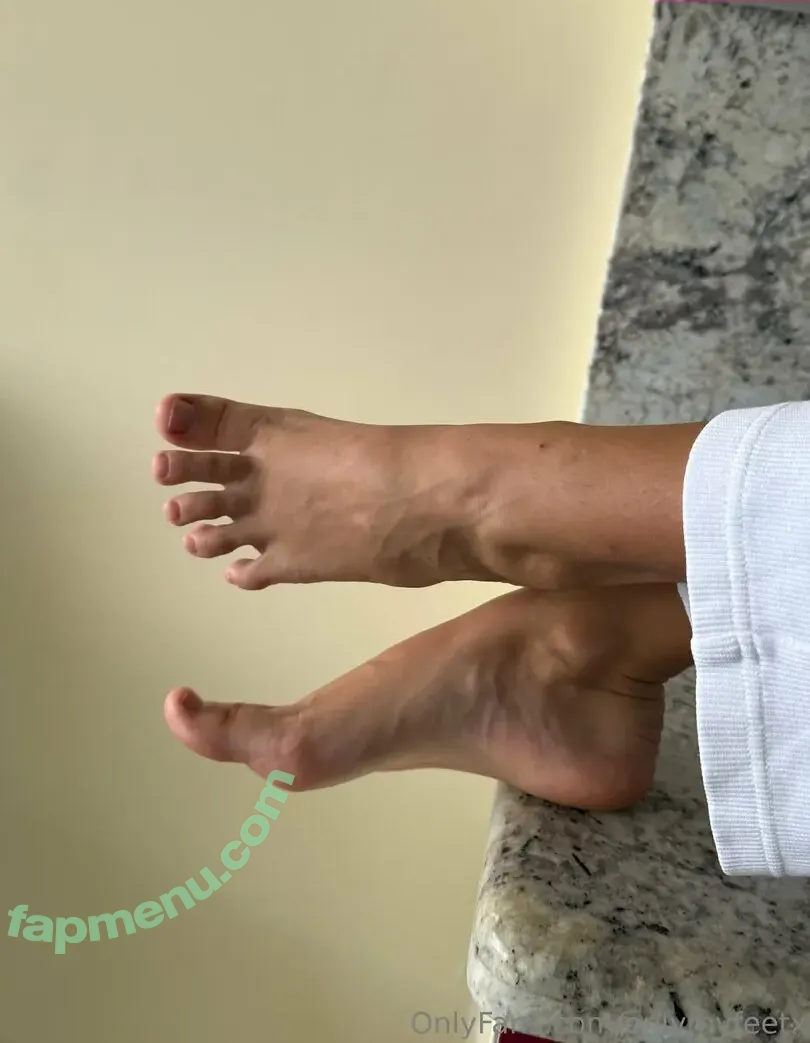 onlymyfeetx nude photo #0030 (onlymyfeetx)