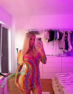  nude photo #0004
