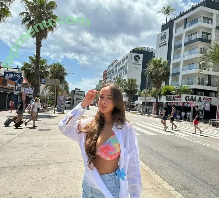 oofrijan nude photo #0017 (oofrijan)