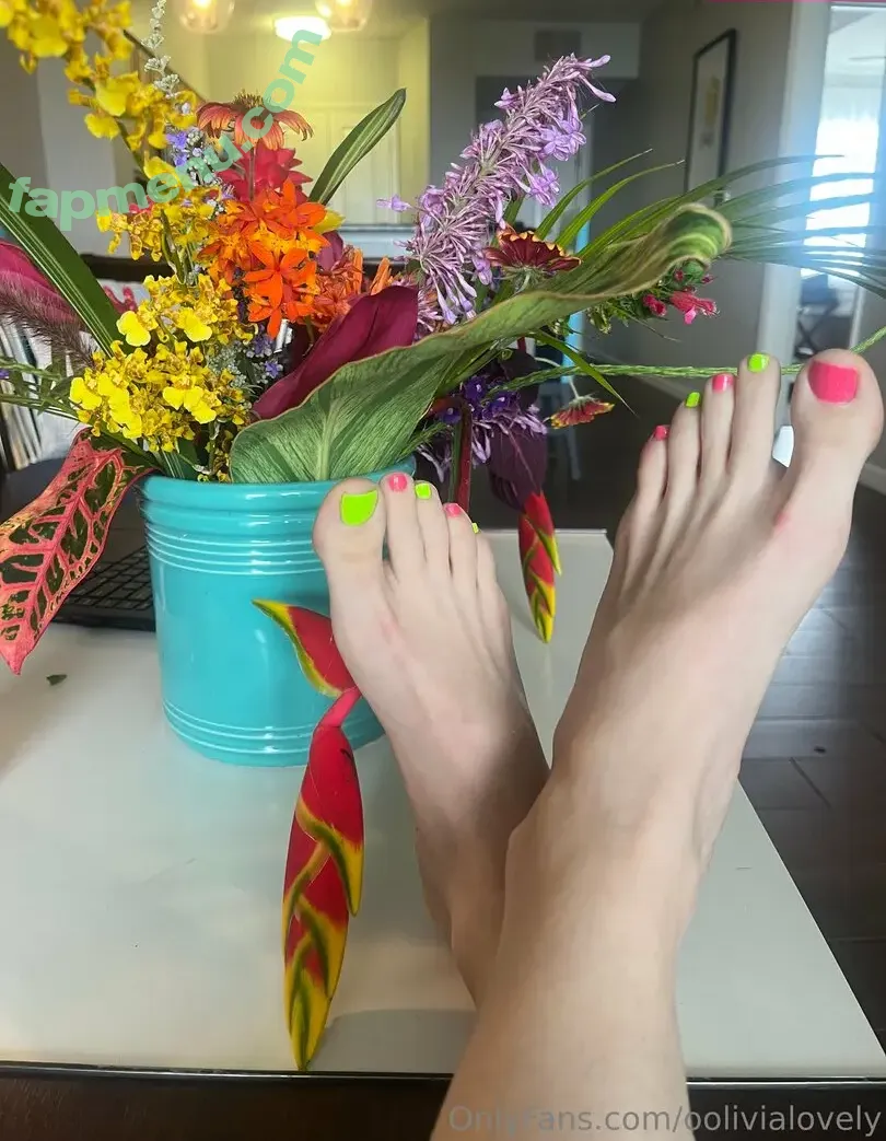 oolivialovely nude photo #0002 (realoliviaolovely)