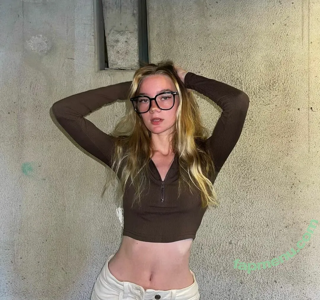 Oona Hiltunen nude photo #0006 (hiltoona)