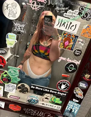 OrganicLiv / fructosuim / livihippie0.0 / organiclive_ nude photo #0001