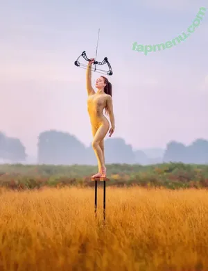  nude photo #0001