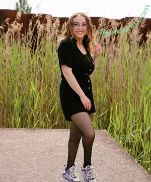Oryvllmiee nude photo #0050