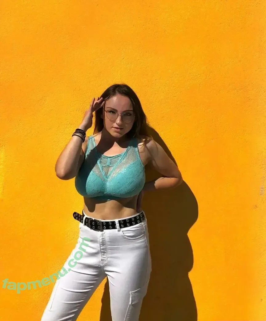 Oryvllmiee nude photo #0028 (Oryvllmiee)