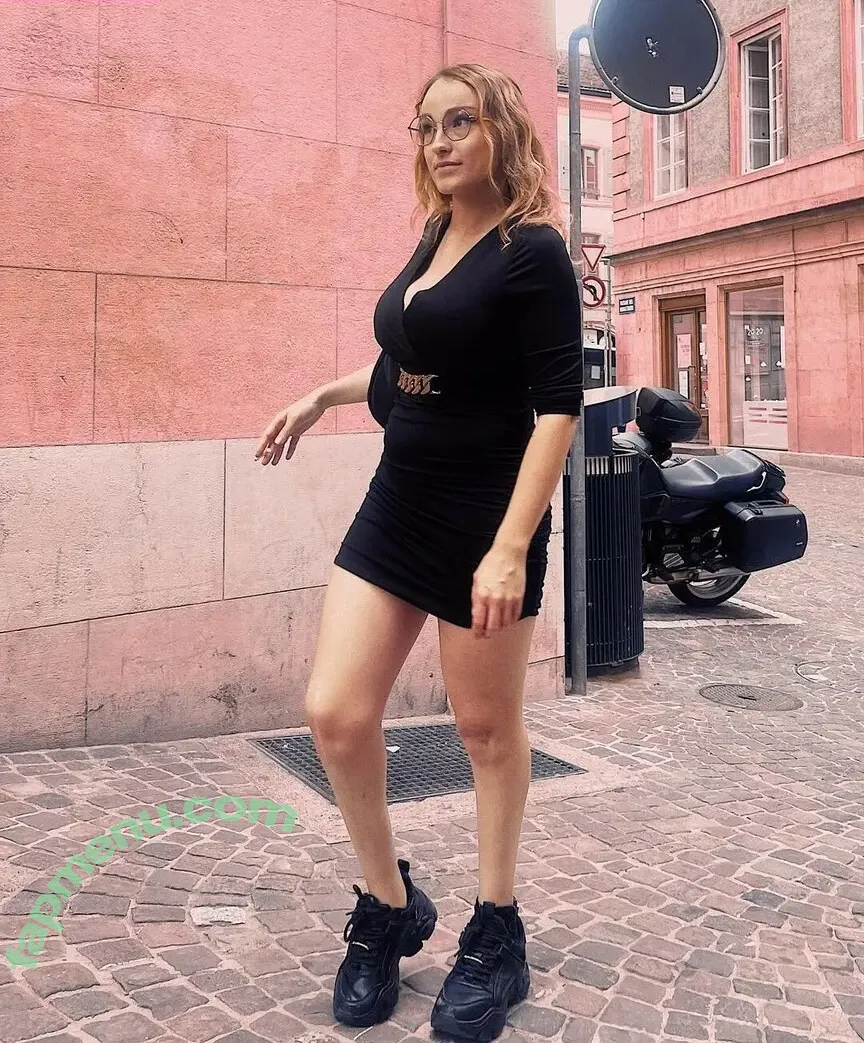 Oryvllmiee nude photo #0053 (Oryvllmiee)