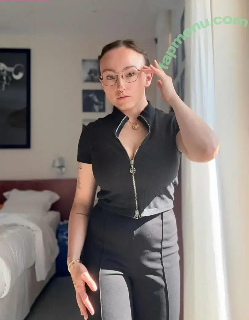 Oryvllmiee nude photo #0077 (Oryvllmiee)