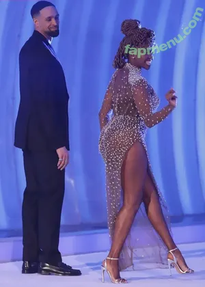 Oti Mabuse / otimabuse nude photo #0037