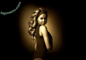 Oti Mabuse / otimabuse nude photo #0039
