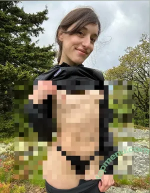 outdoorswithrachelfree / rachel_goeswild nude photo #0020