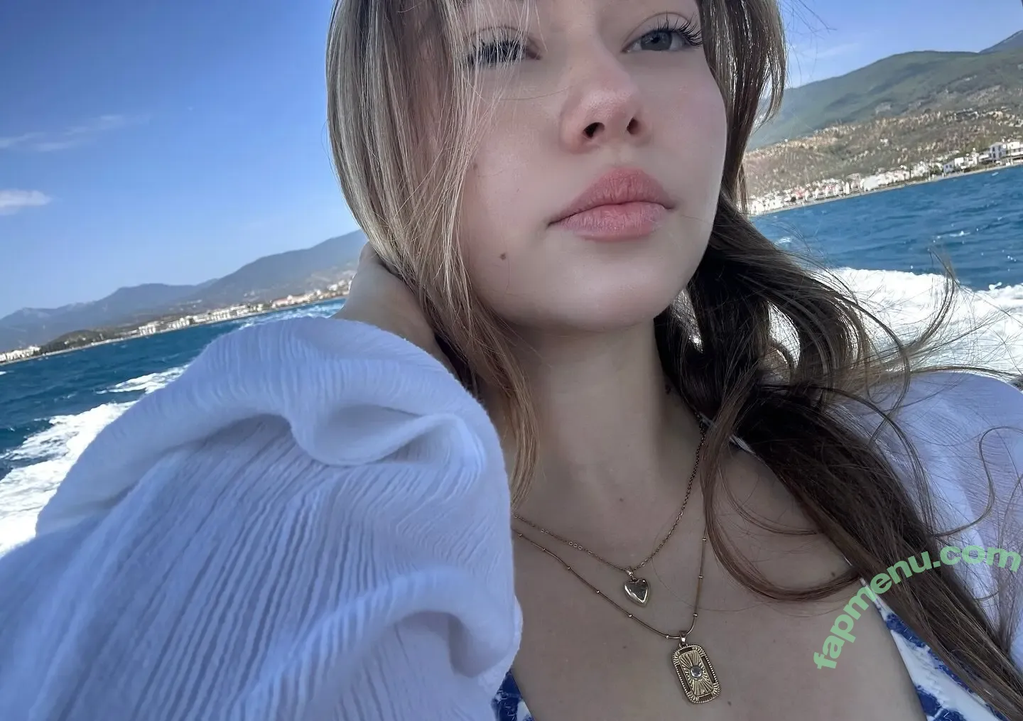 Ozguozkann nude photo #0003 (Ozguozkann)