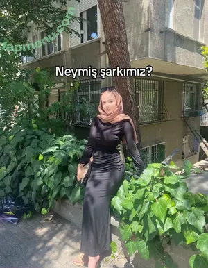 ozlemylzz / ozlemylzz34 nude photo #0016
