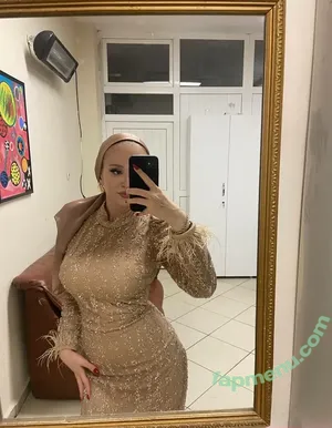 ozlemylzz / ozlemylzz34 nude photo #0024