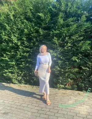 ozlemylzz / ozlemylzz34 nude photo #0030