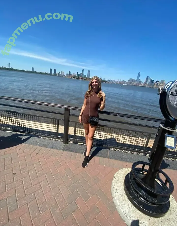 Paisley Duggan nude photo #0017 (paisleydugganxx / pocketpaisley)