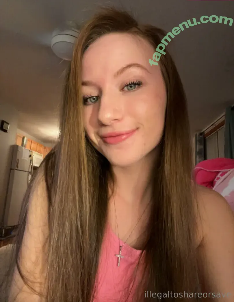 paisleysnowxo nude photo #0129 (Chloe Cox / Faithmary / Paisley Snow / bigsnoww_)