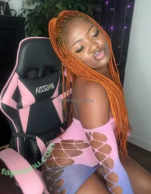 pandatammii / tammiipanda nude photo #0032