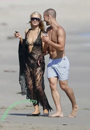 Paris Hilton / parishilton nude photo #2313