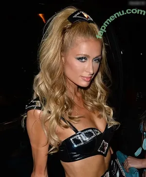 Paris Hilton / parishilton nude photo #2328
