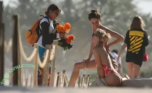 Paris Hilton / parishilton nude photo #2360