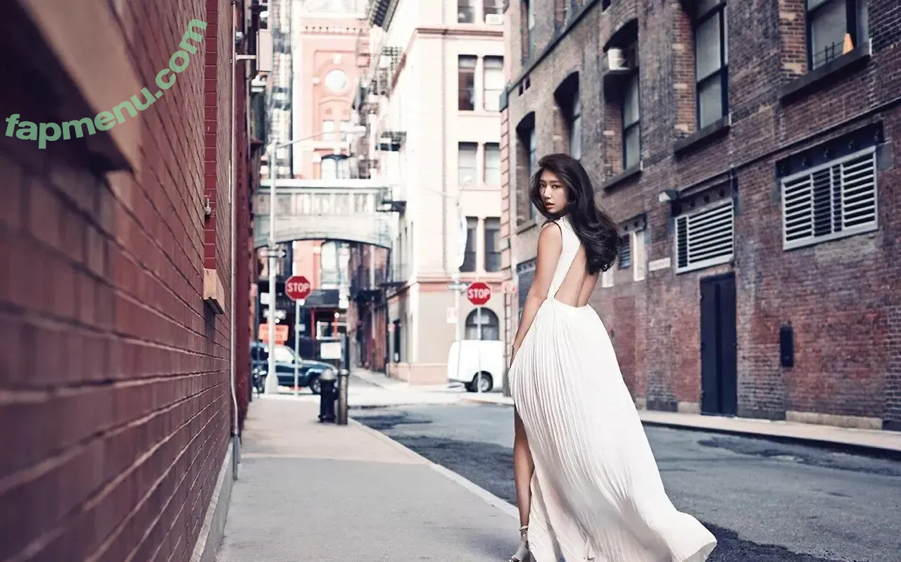 Park Shin Hye nude photo #0023 (Park Shin Hye)