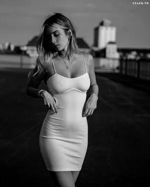 Paula Doeringer / mrs_black_cbr nude photo #0007