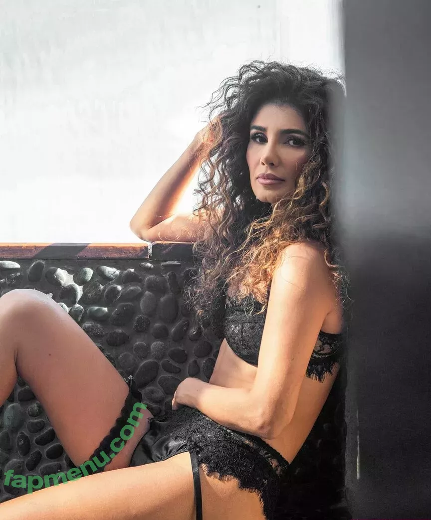 Paula Fernandes nude photo #0074 (Cantora / paulafernandes)