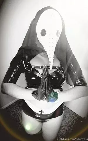PDoctress / Plague Doctress nude photo #0078