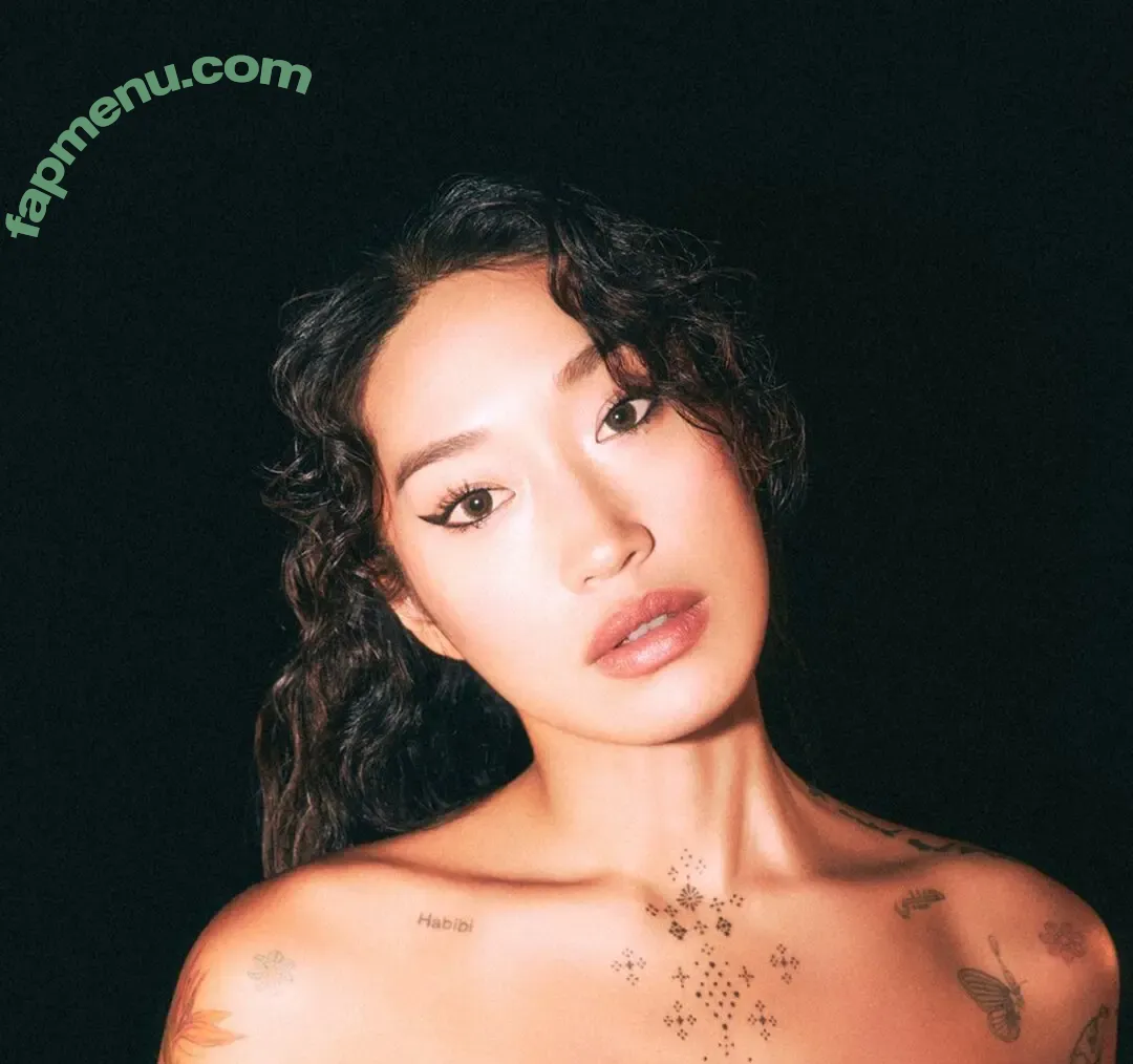 Peggy Gou nude photo #0084 (peggygou_)