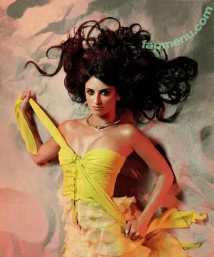 Penélope Cruz / PenelopeCruzOfi / penelopecruzoficial nude photo #0206