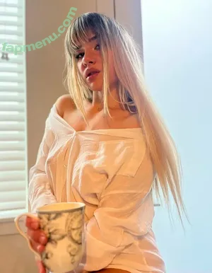 pepperfree / pepperfry_official nude photo #0204