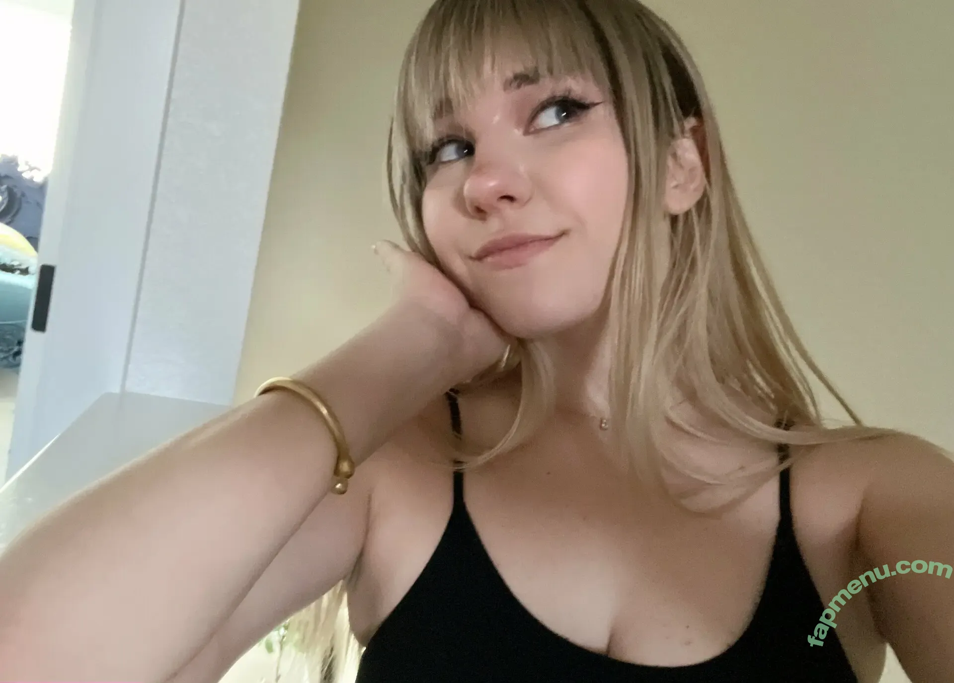 pepperfree nude photo #0217 (pepperfry_official)
