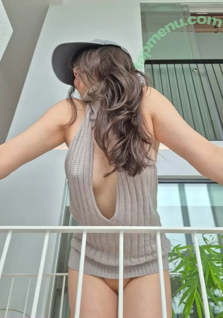 perky.mia nude photo #0048 (perky.mia)