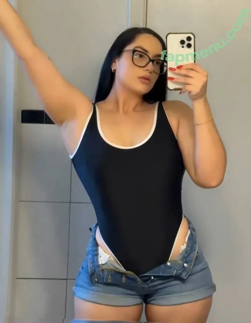 Perla Lucero nude photo #0014 (perla_lucero / perlalucero__)