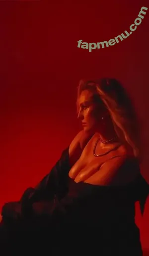 Perrie Edwards / perrieedwards nude photo #0443
