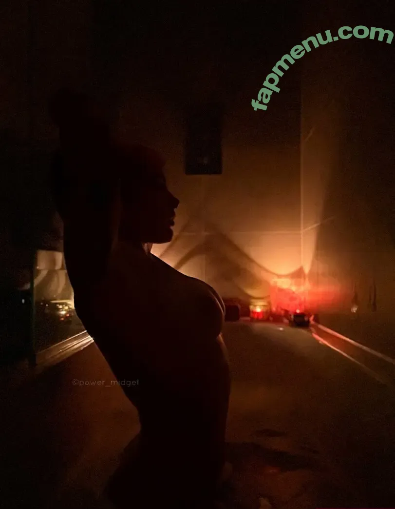 Peta Lloyd nude photo #0033 (Power_midget / petamargaretlloyd)