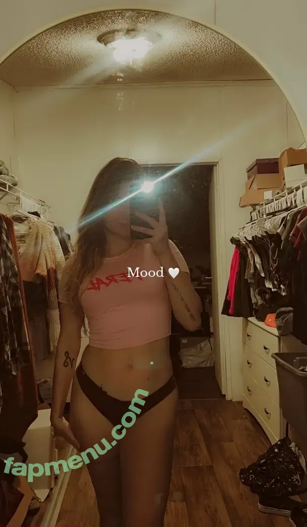 petitebabylee nude photo #0008 (petitebabylee)