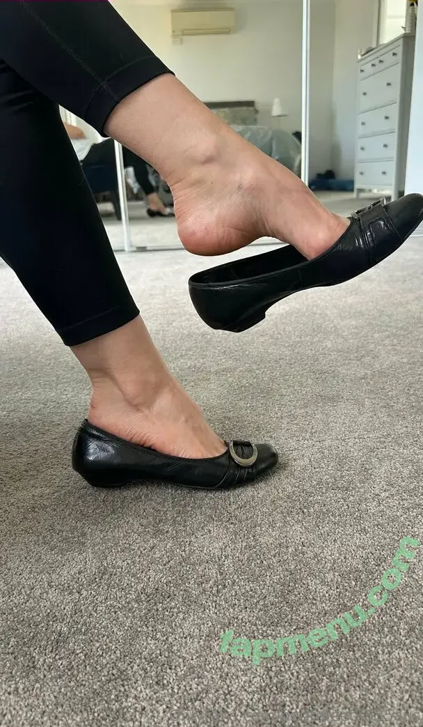 petitefeet3535aus nude photo #0029 (petitefeet3535aus)
