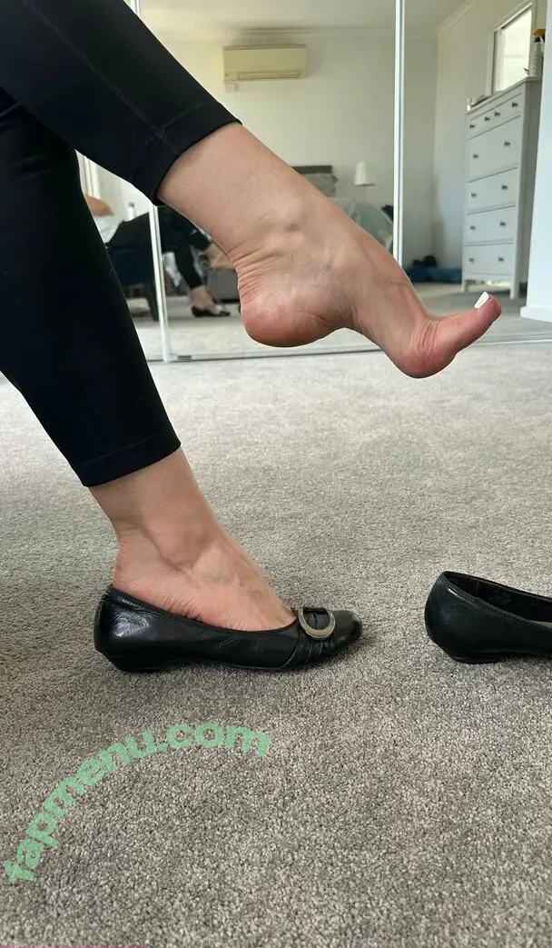 petitefeet3535aus nude photo #0033 (petitefeet3535aus)