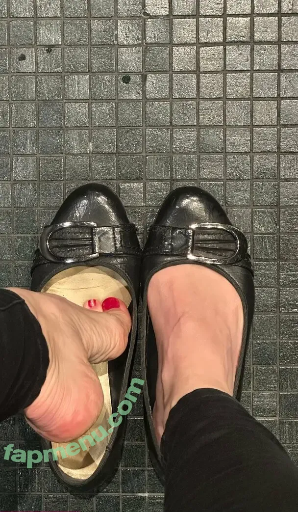 petitefeet3535aus nude photo #0037 (petitefeet3535aus)