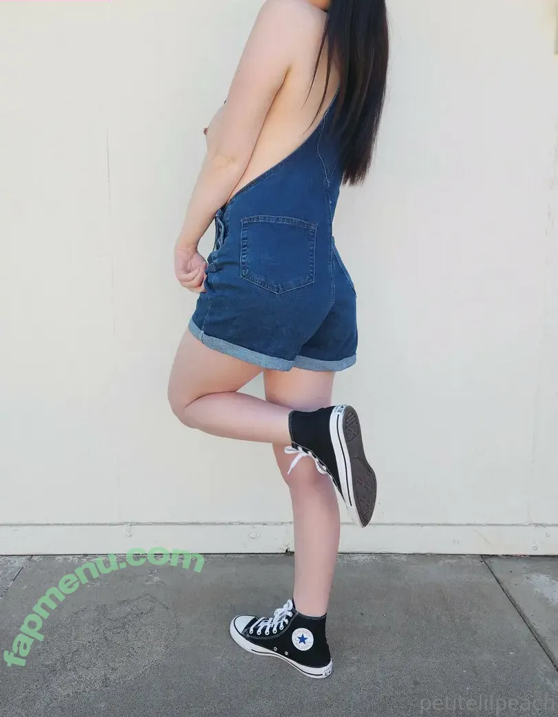 Petitelilpeach nude photo #0027 (Petitelilpeach)
