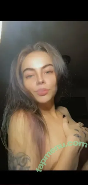 petitenellie / its_petite.elli nude photo #0007