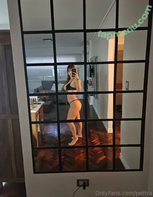pettra / pettraofficial nude photo #0001