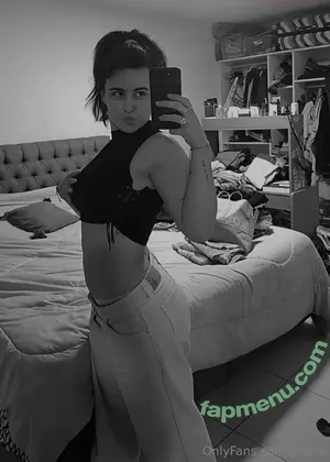 pettra / pettraofficial nude photo #0011