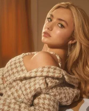 Peyton List / PeytonList / dammitpayton nude photo #0481