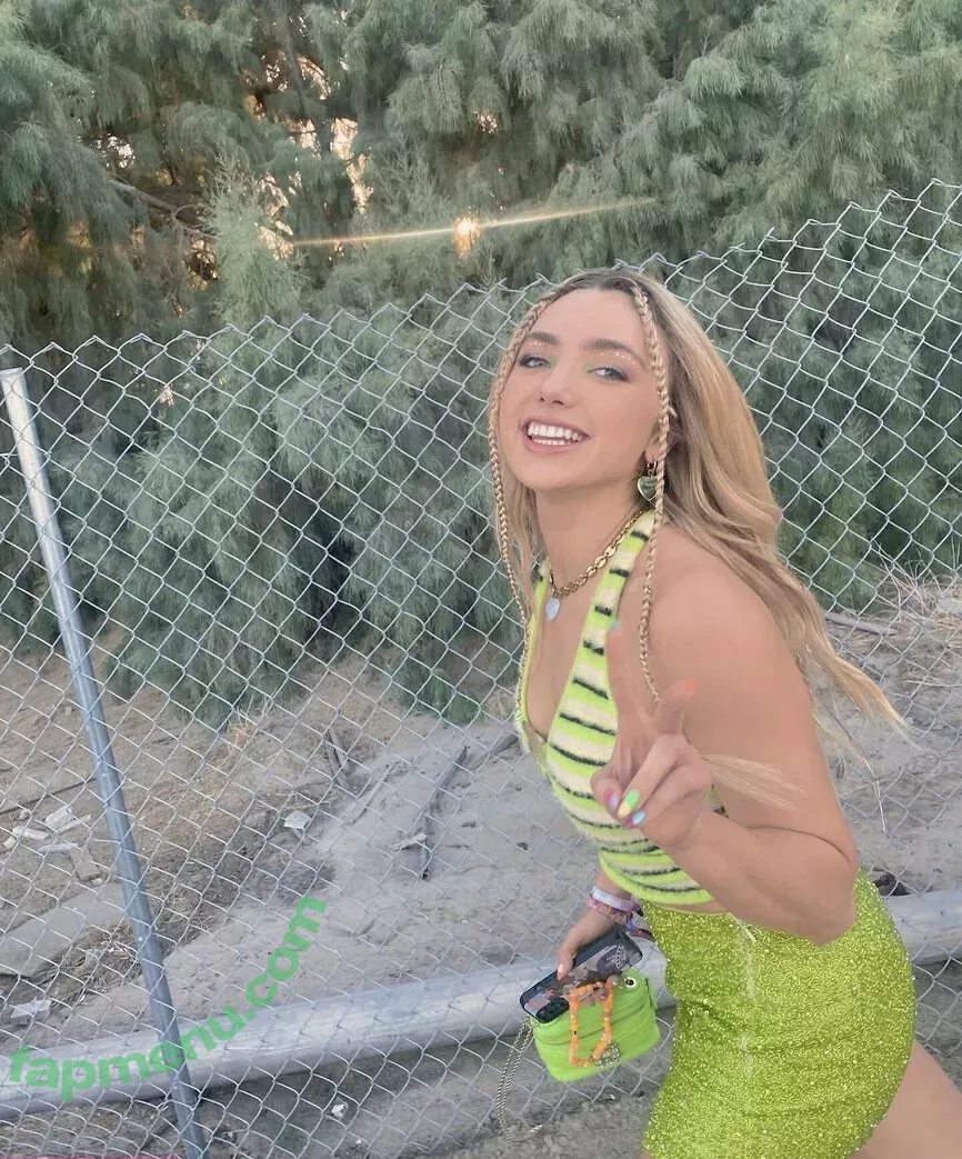 Peyton List nude photo #0235 (PeytonList / dammitpayton)