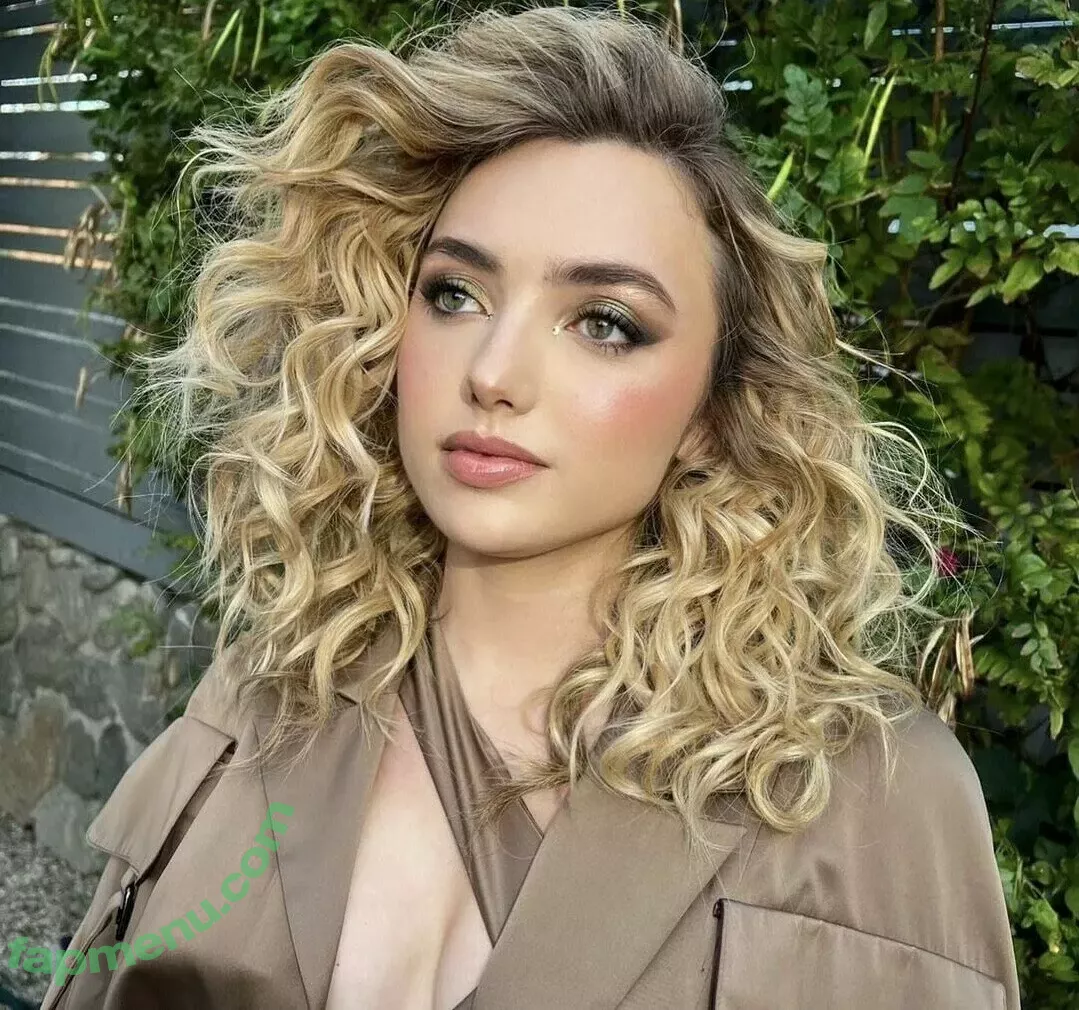 Peyton List nude photo #0266 (PeytonList / dammitpayton)