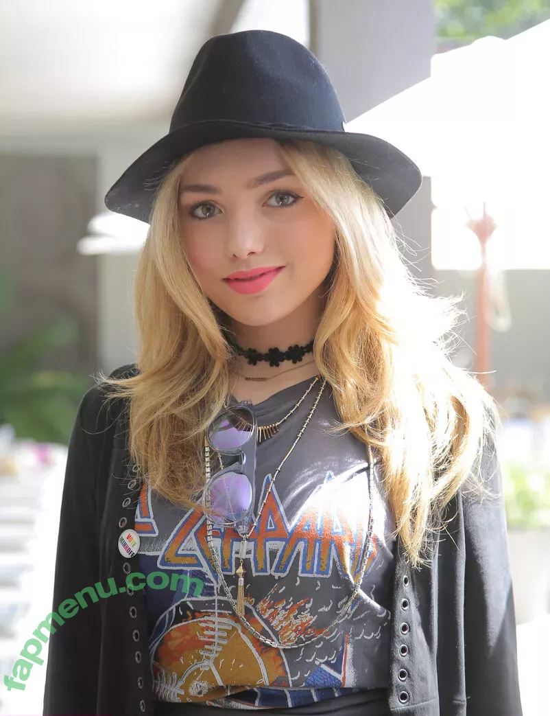 Peyton List nude photo #0348 (PeytonList / dammitpayton)
