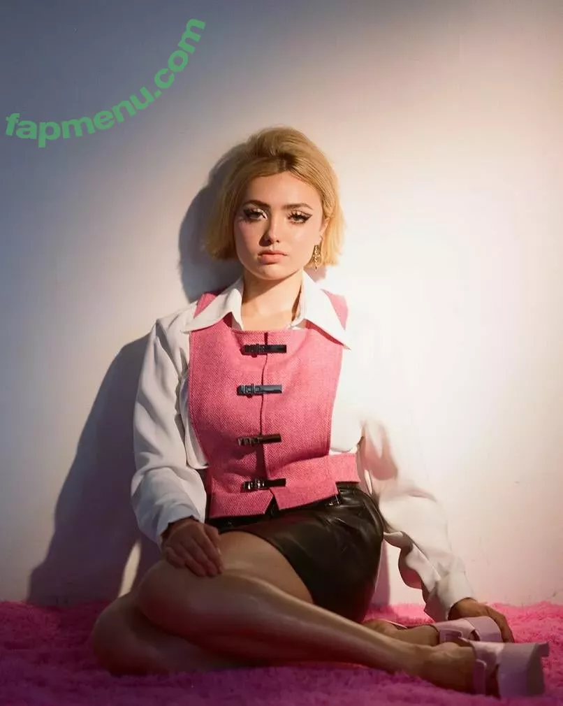 Peyton List nude photo #0382 (PeytonList / dammitpayton)